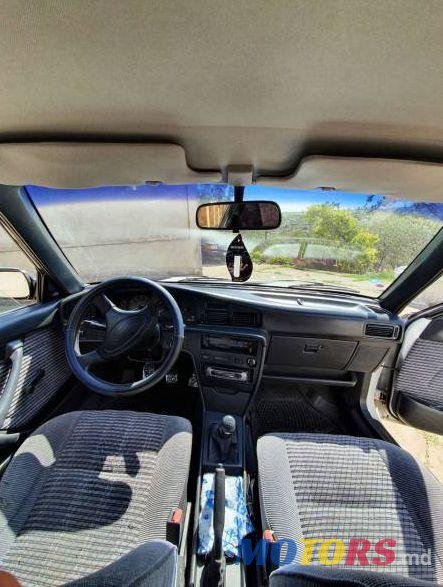 1993' Toyota Carina photo #1