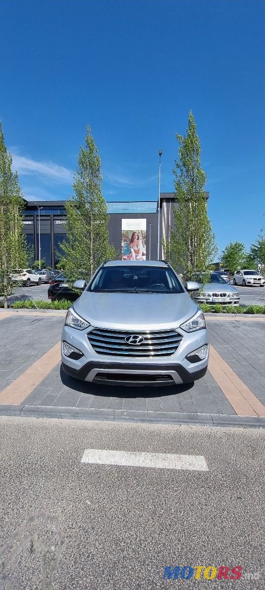 2014' Hyundai Santa Fe photo #2