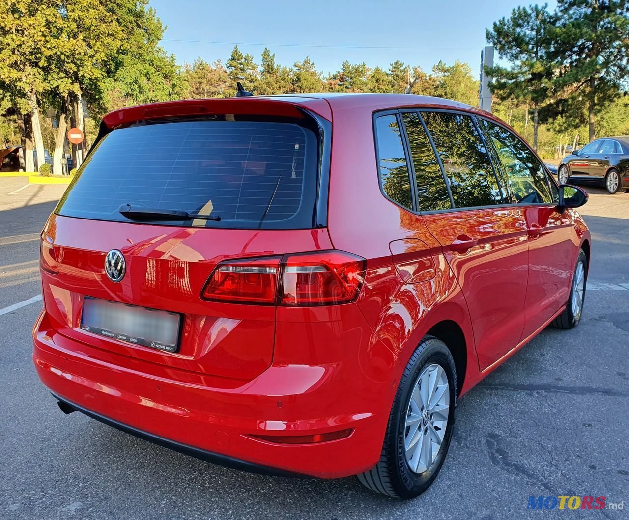 2015' Volkswagen Golf photo #2