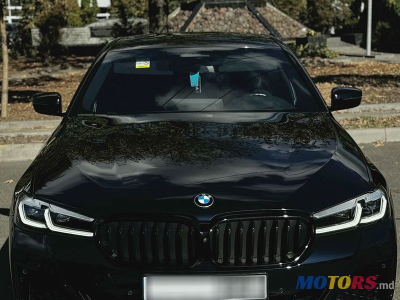 2020' BMW 5 Series photo #1