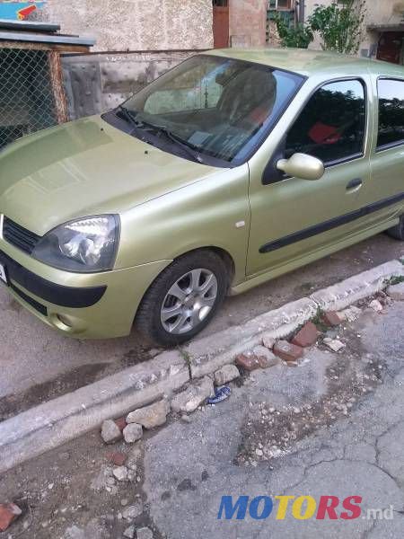 2004' Renault Clio photo #3