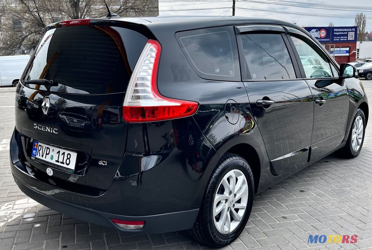 2013' Renault Grand Scenic photo #6