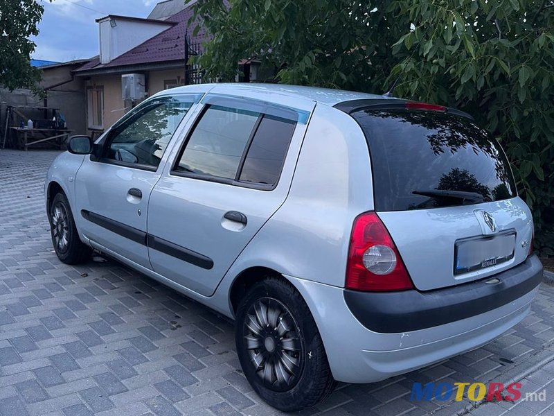 2002' Renault Clio photo #5