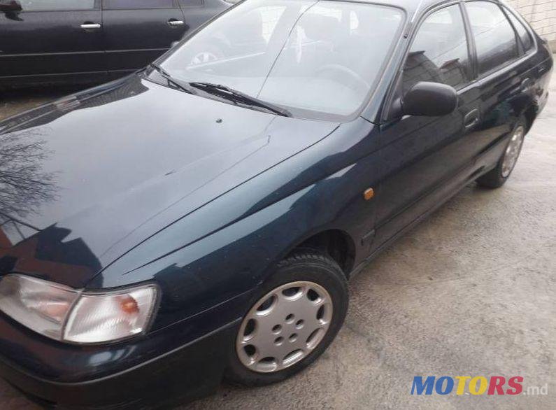 1992' Toyota Carina photo #1