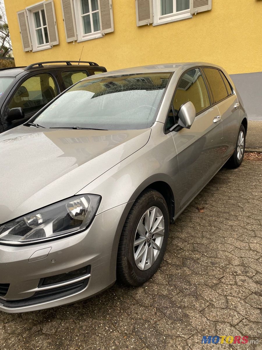 2013' Volkswagen Golf photo #1