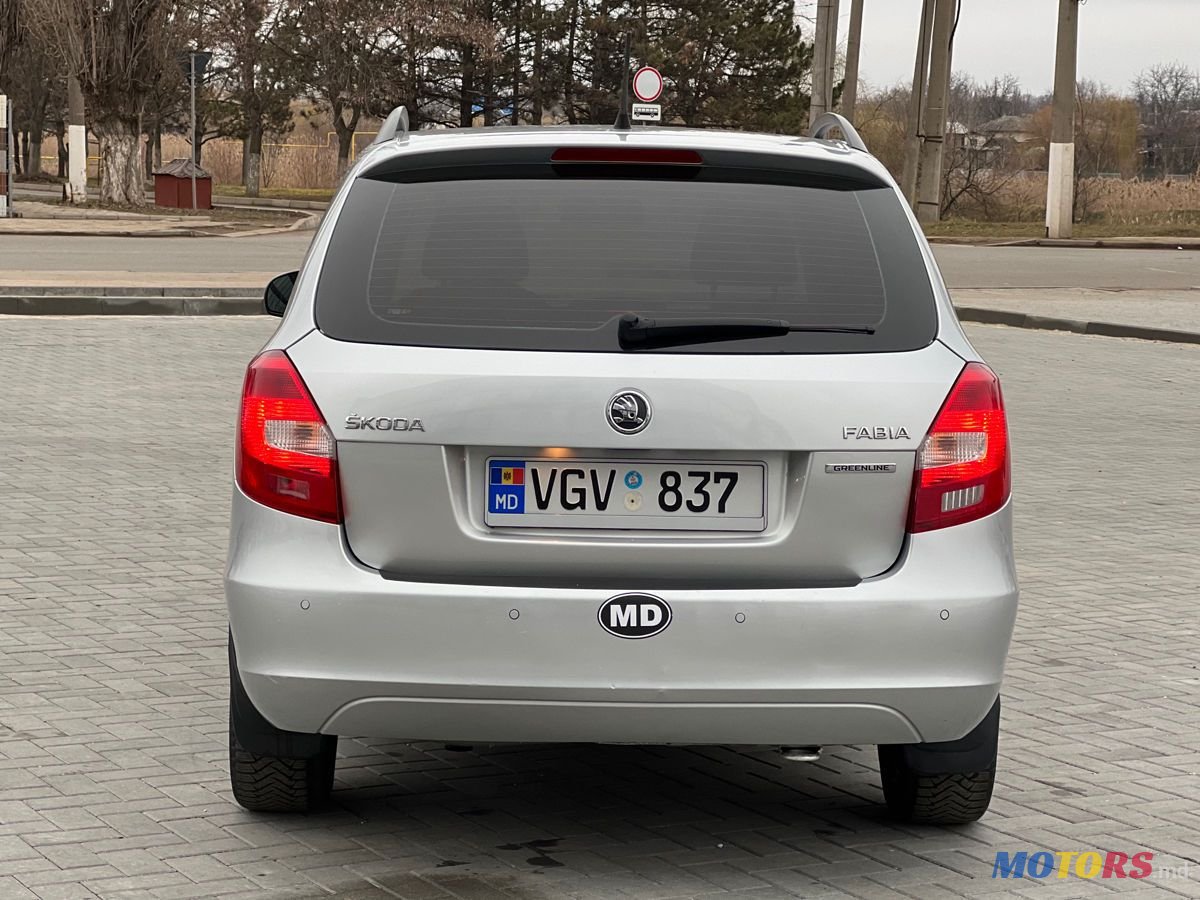 2013' Skoda Fabia photo #5