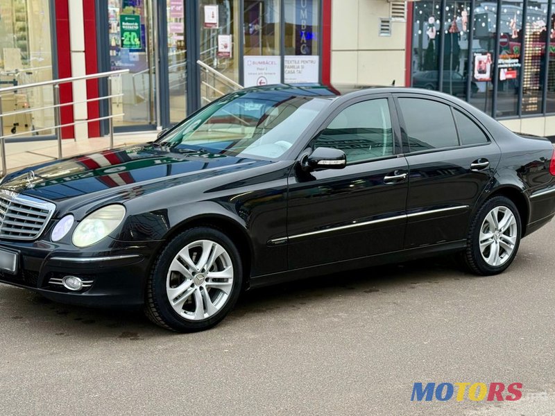 2008' Mercedes-Benz E-Class photo #4