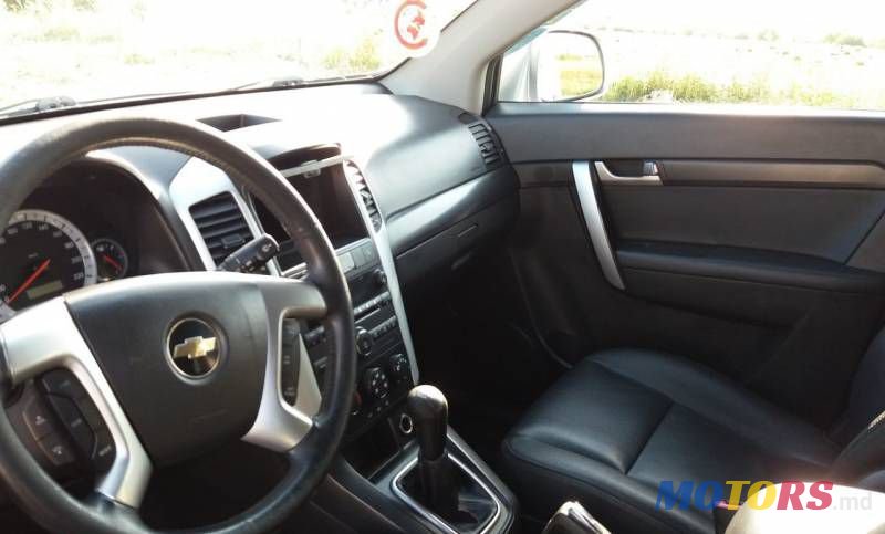 2007' Chevrolet Captiva photo #3