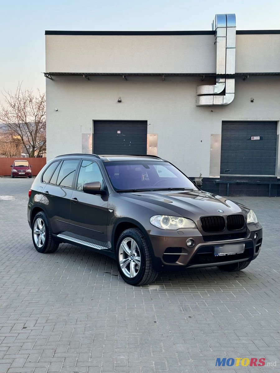 2011' BMW X5 photo #1