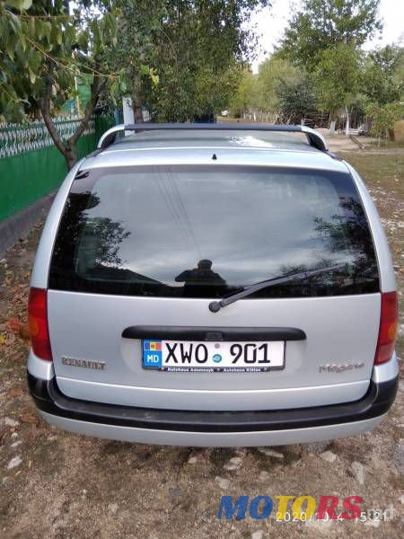 2001' Renault Megane photo #5