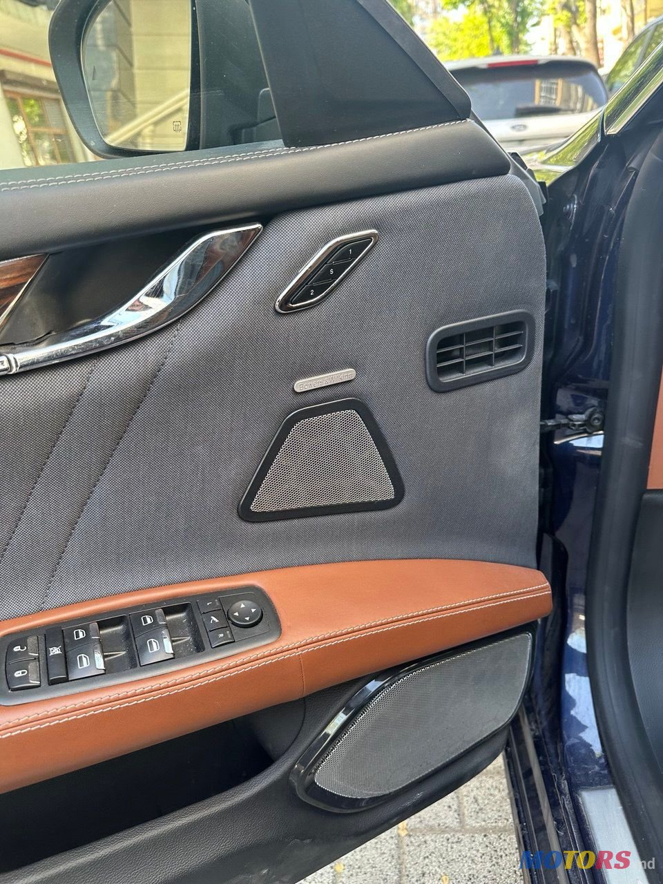 2017' Maserati Quattroporte photo #5