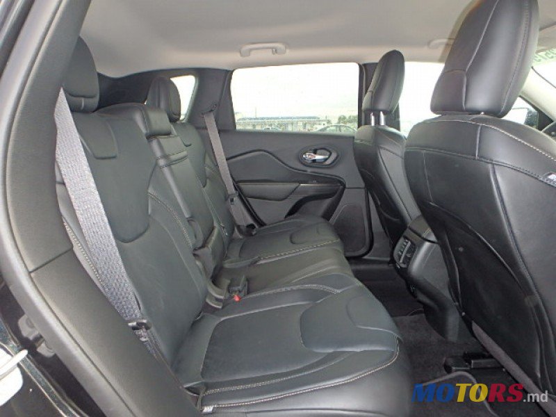 2014' Jeep Cherokee photo #4