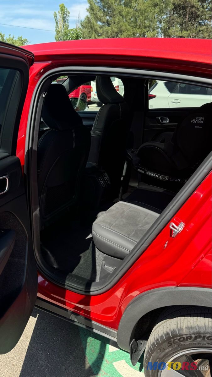 2023' Volvo C40 photo #5
