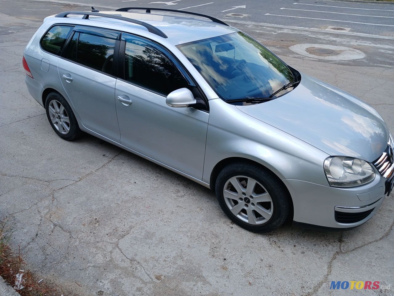 2008' Volkswagen Golf photo #1