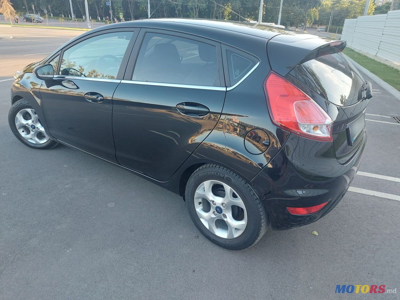 2015' Ford Fiesta photo #4