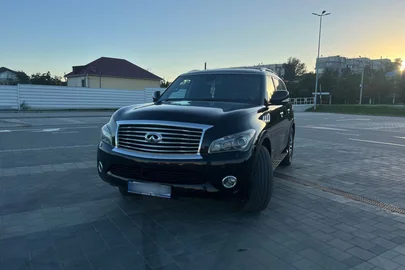 2012' Infiniti QX56