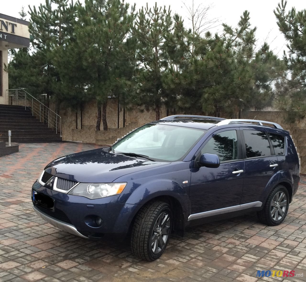 2007' Mitsubishi Outlander photo #2