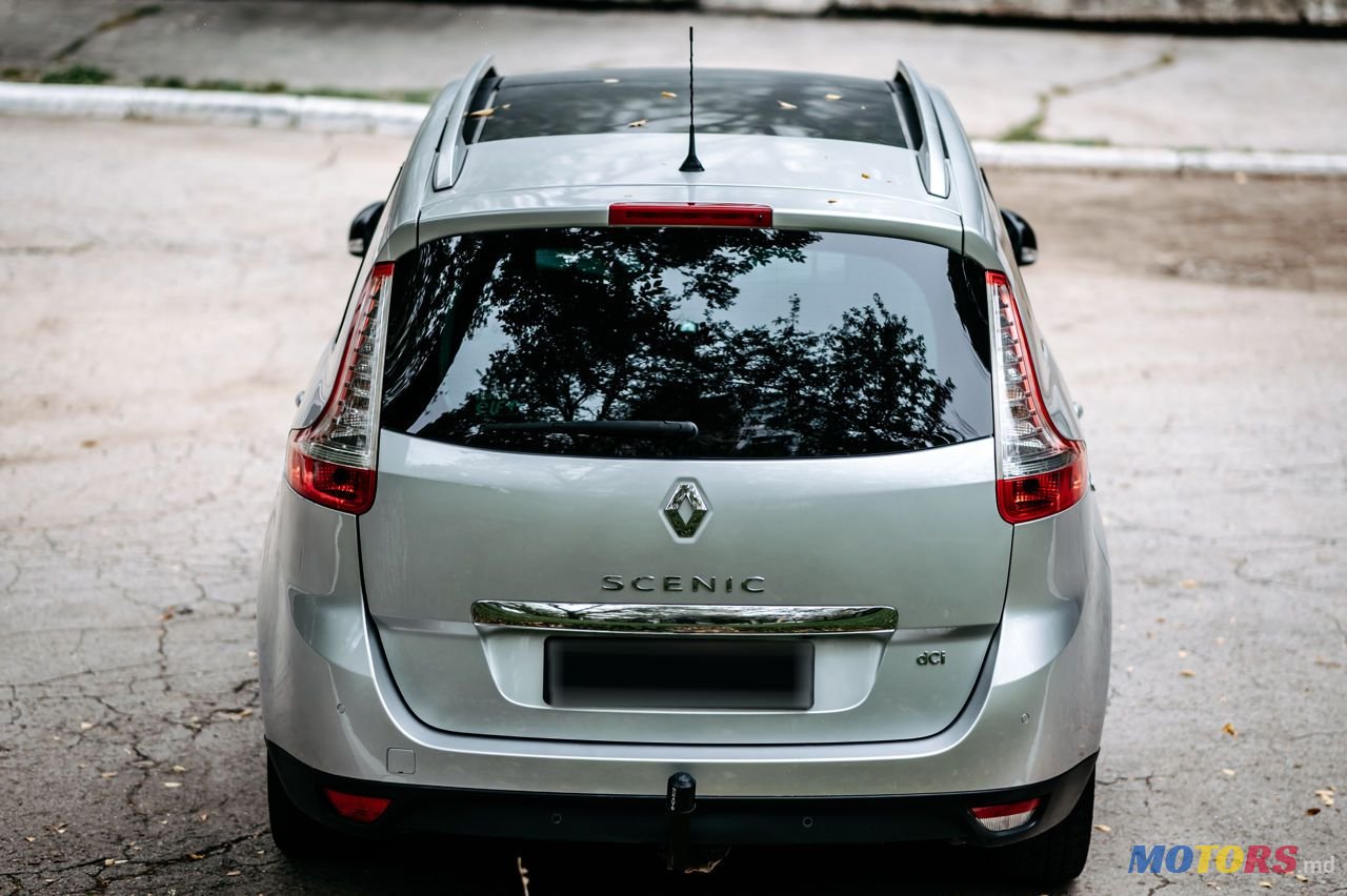 2016' Renault Grand Scenic photo #5