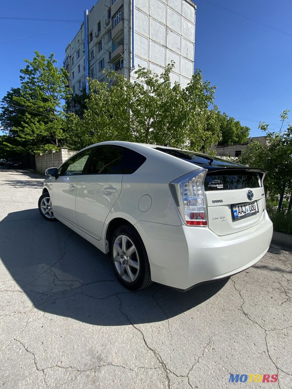 2010' Toyota Prius photo #2