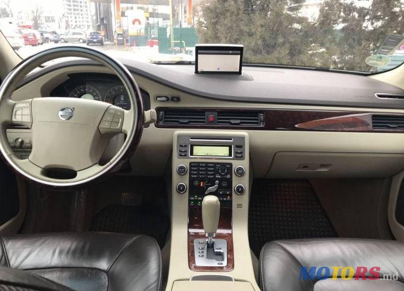 2008' Volvo XC70 photo #1