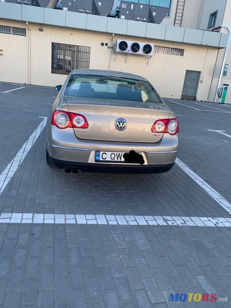 2008' Volkswagen Passat photo #3