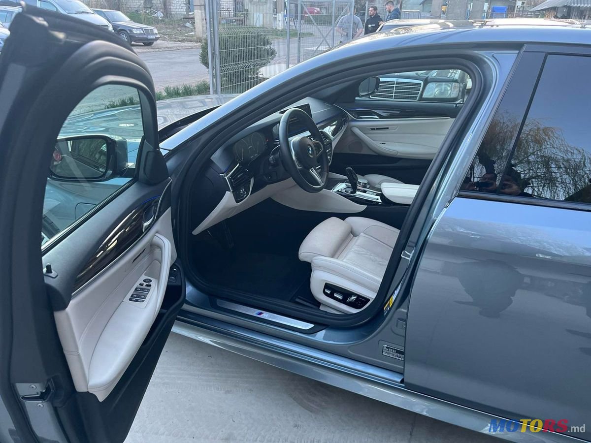 2018' BMW 5 Series photo #4