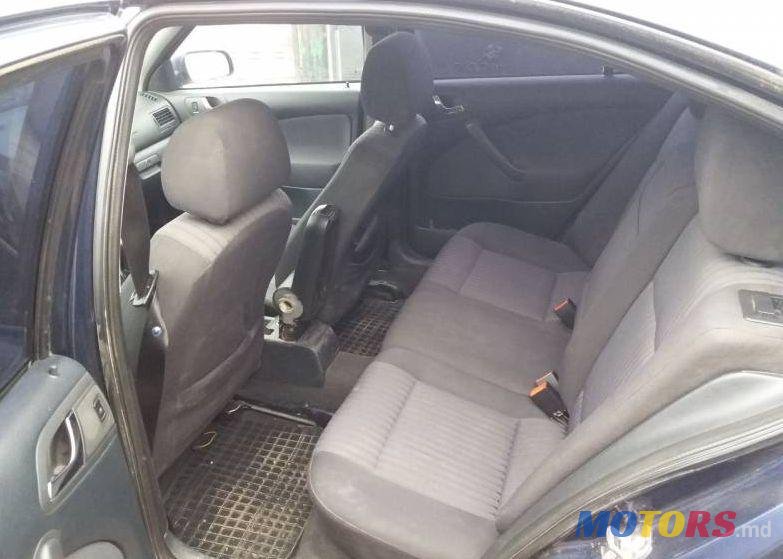 2004' Skoda Octavia photo #4