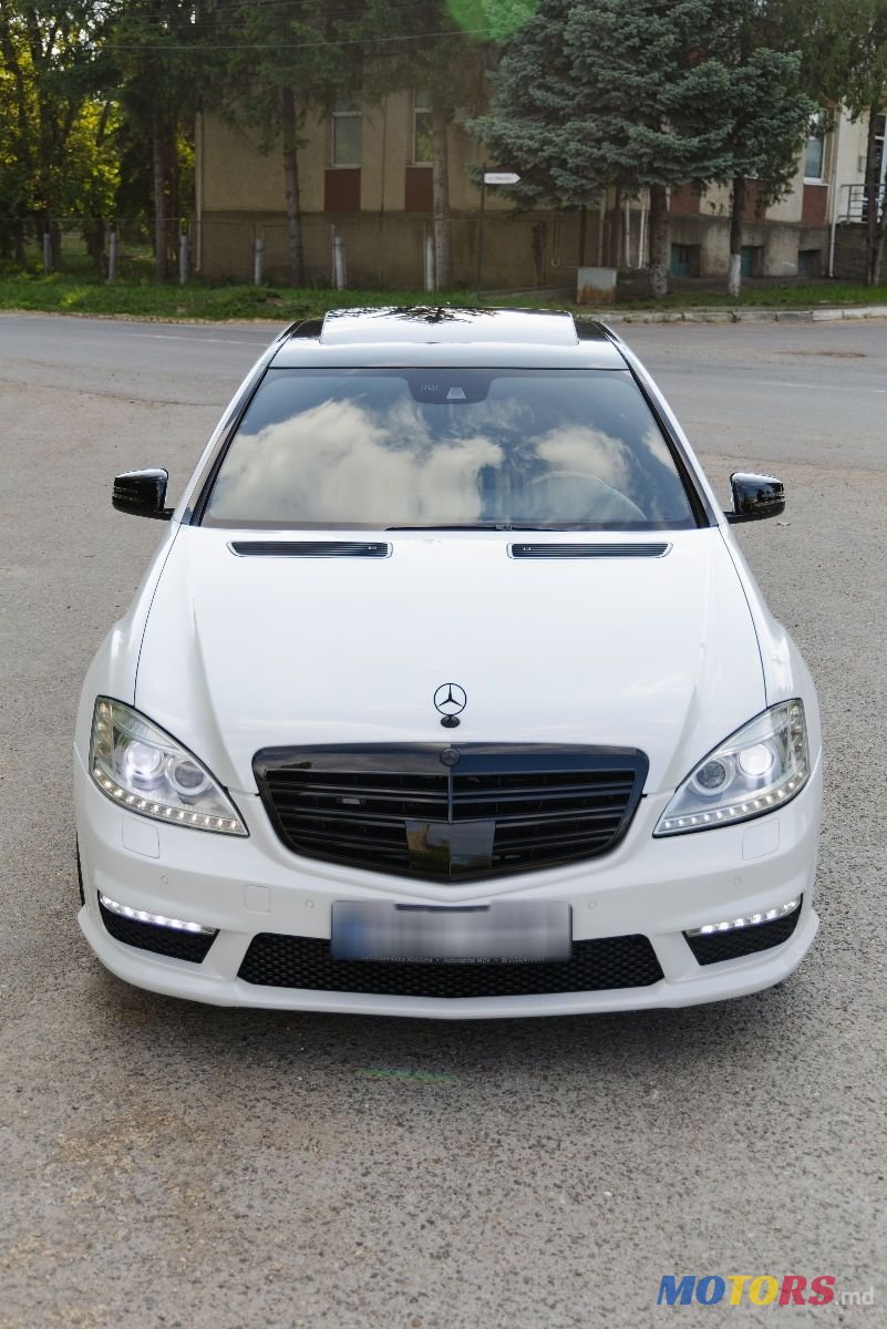 2010' Mercedes-Benz S-Class photo #2