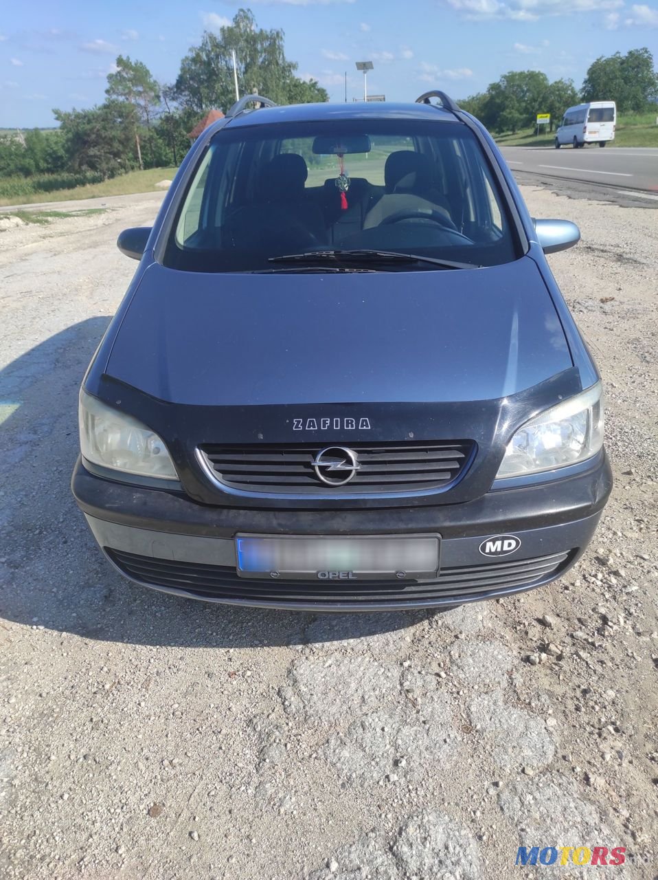 2000' Opel Zafira photo #1