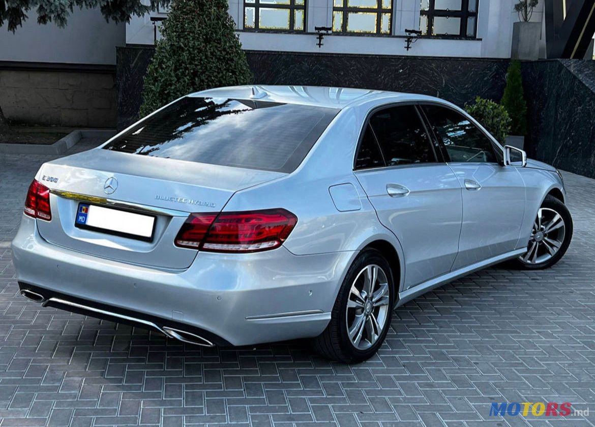 2013' Mercedes-Benz E Класс photo #4