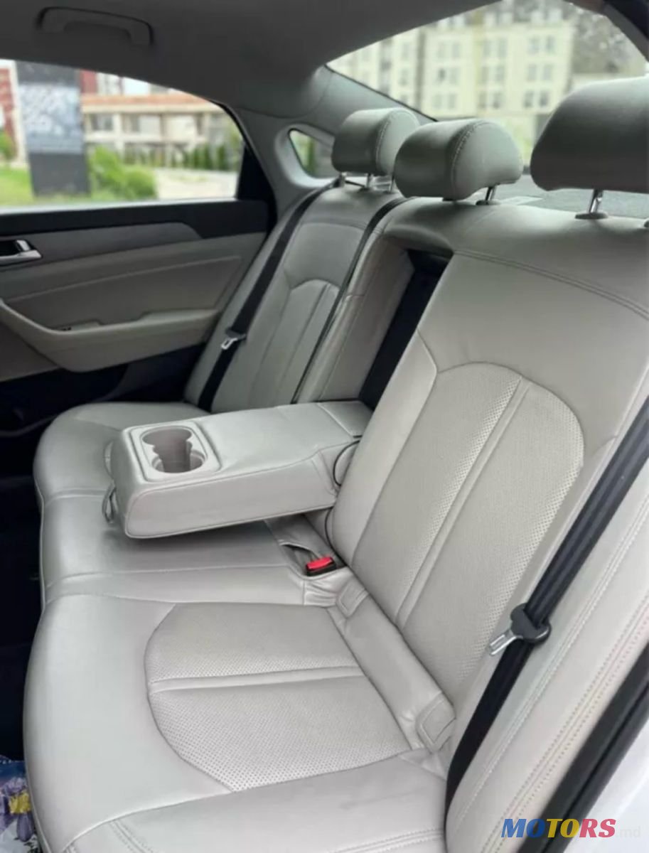 2015' Hyundai Sonata photo #5