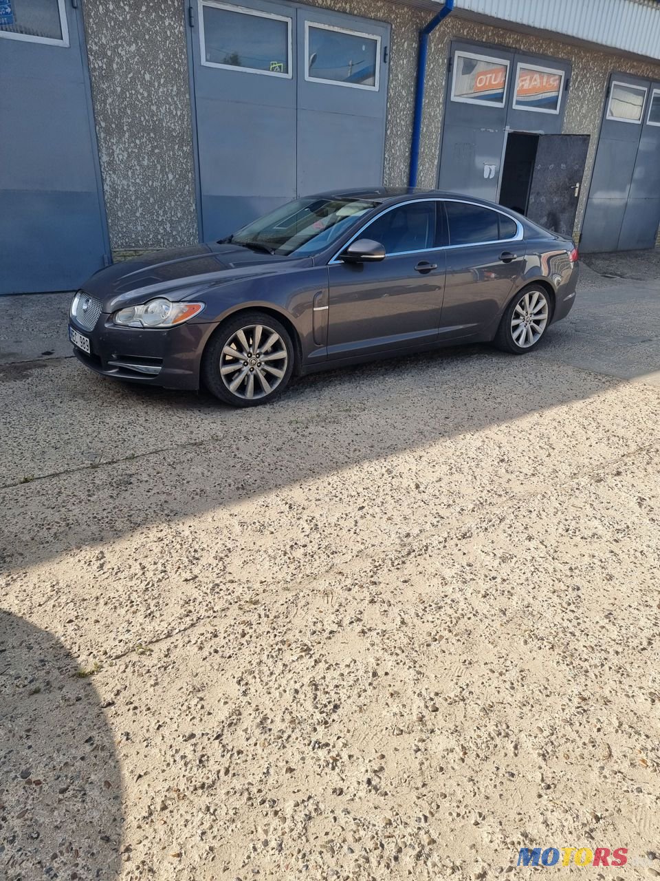 2009' Jaguar XF photo #1