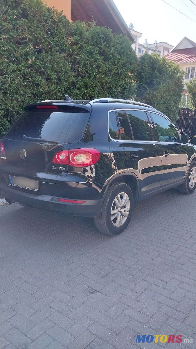 2008' Volkswagen Tiguan photo #2