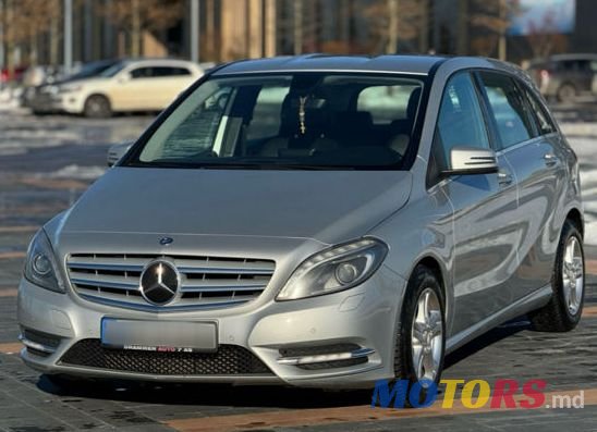 2014' Mercedes-Benz B-Class photo #2