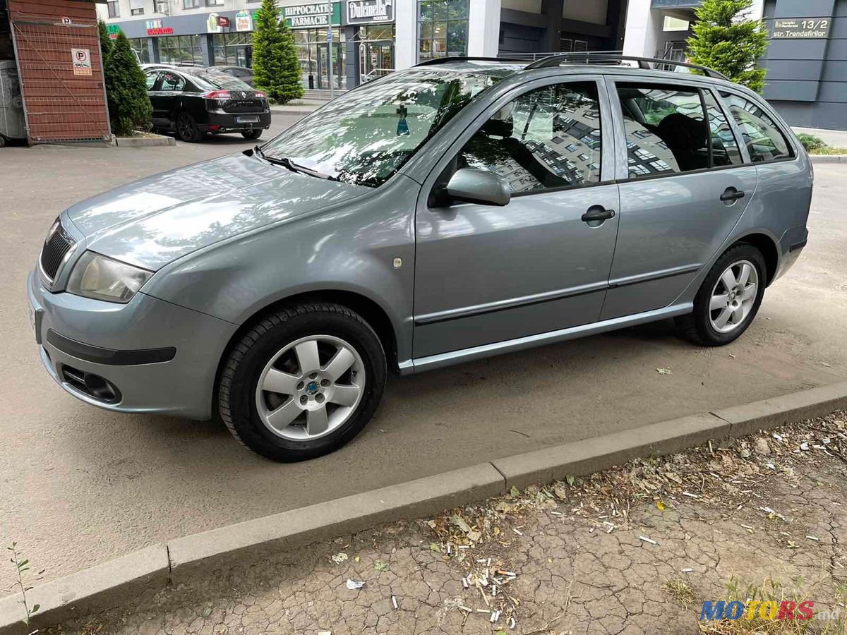 2007' Skoda Fabia photo #5