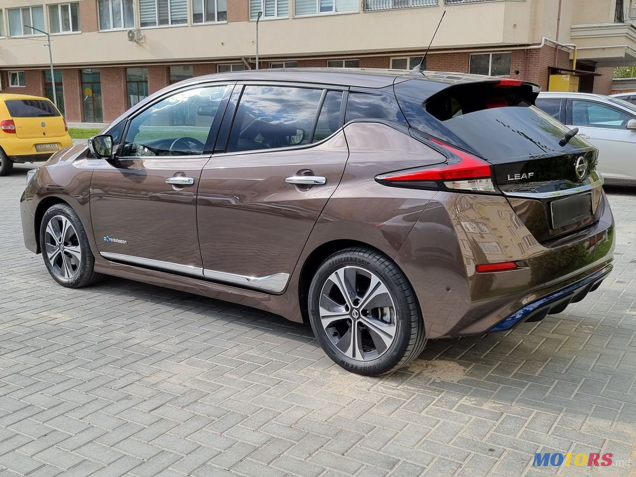 2019' Nissan Leaf photo #2