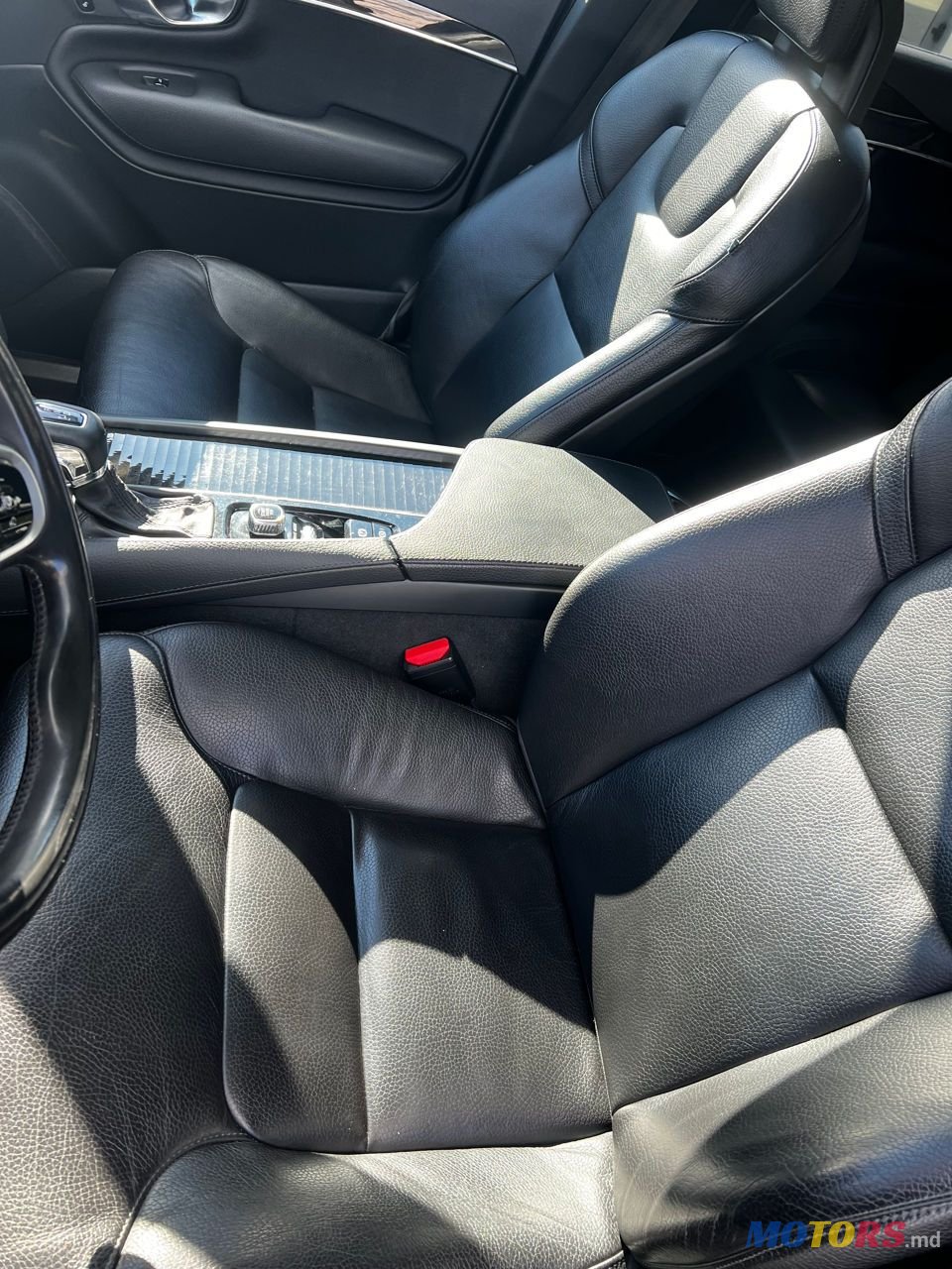 2017' Volvo XC90 photo #6