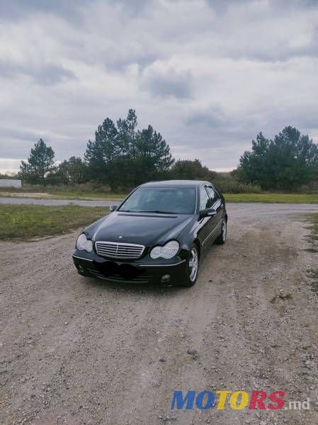 2001' Mercedes-Benz C photo #1