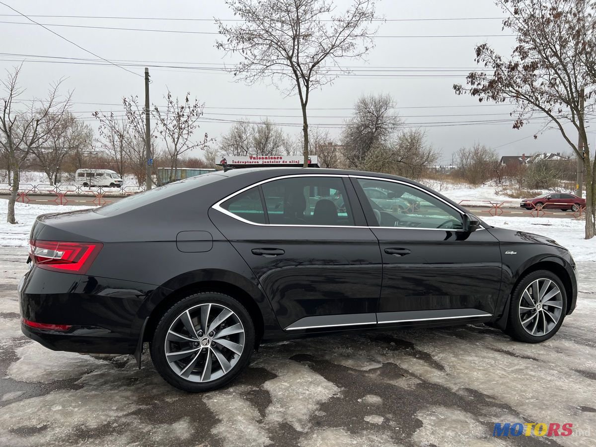 2019' Skoda Superb photo #4