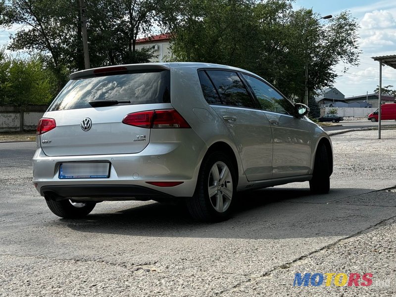 2014' Volkswagen Golf photo #2