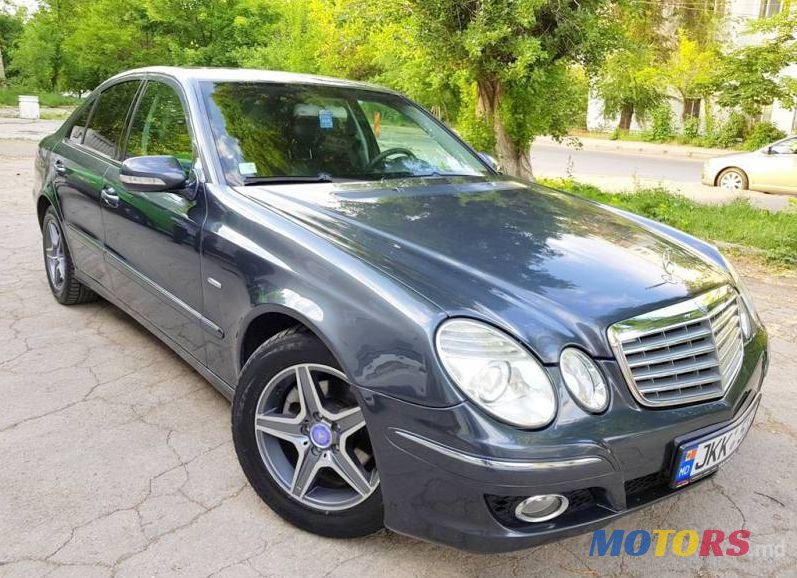 2008' Mercedes-Benz E photo #1