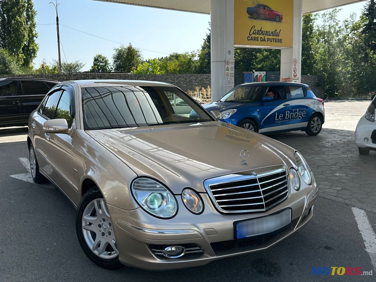 2010' Mercedes-Benz E Класс photo #3