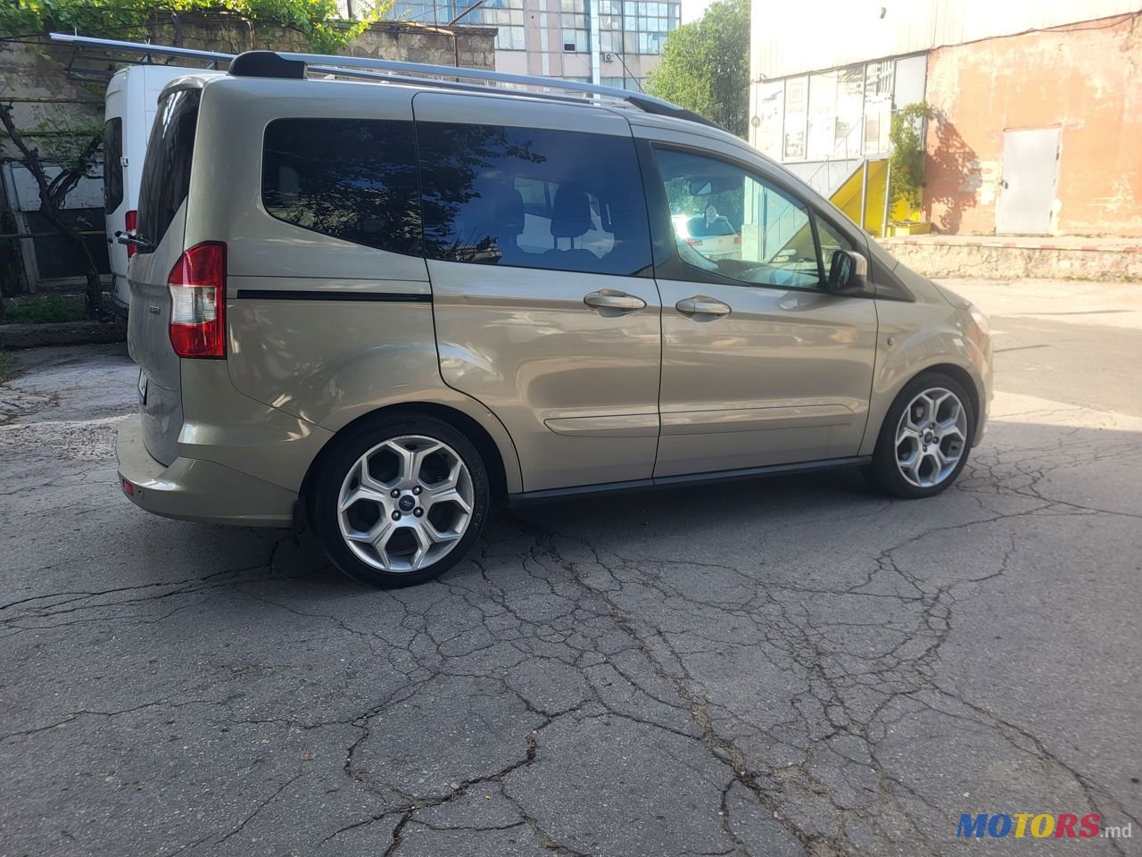 2016' Ford Tourneo Courier photo #6