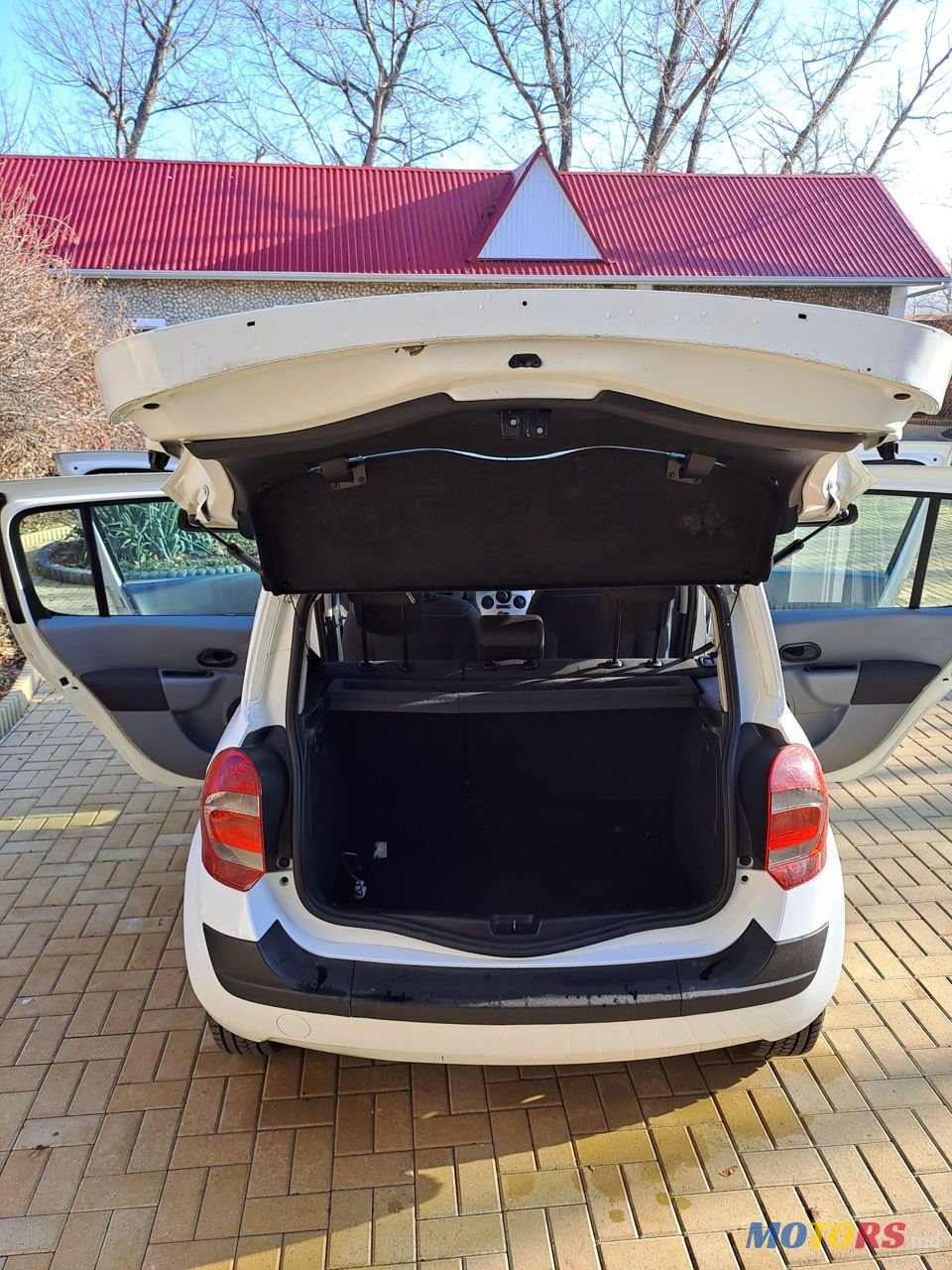 2010' Renault Modus photo #4