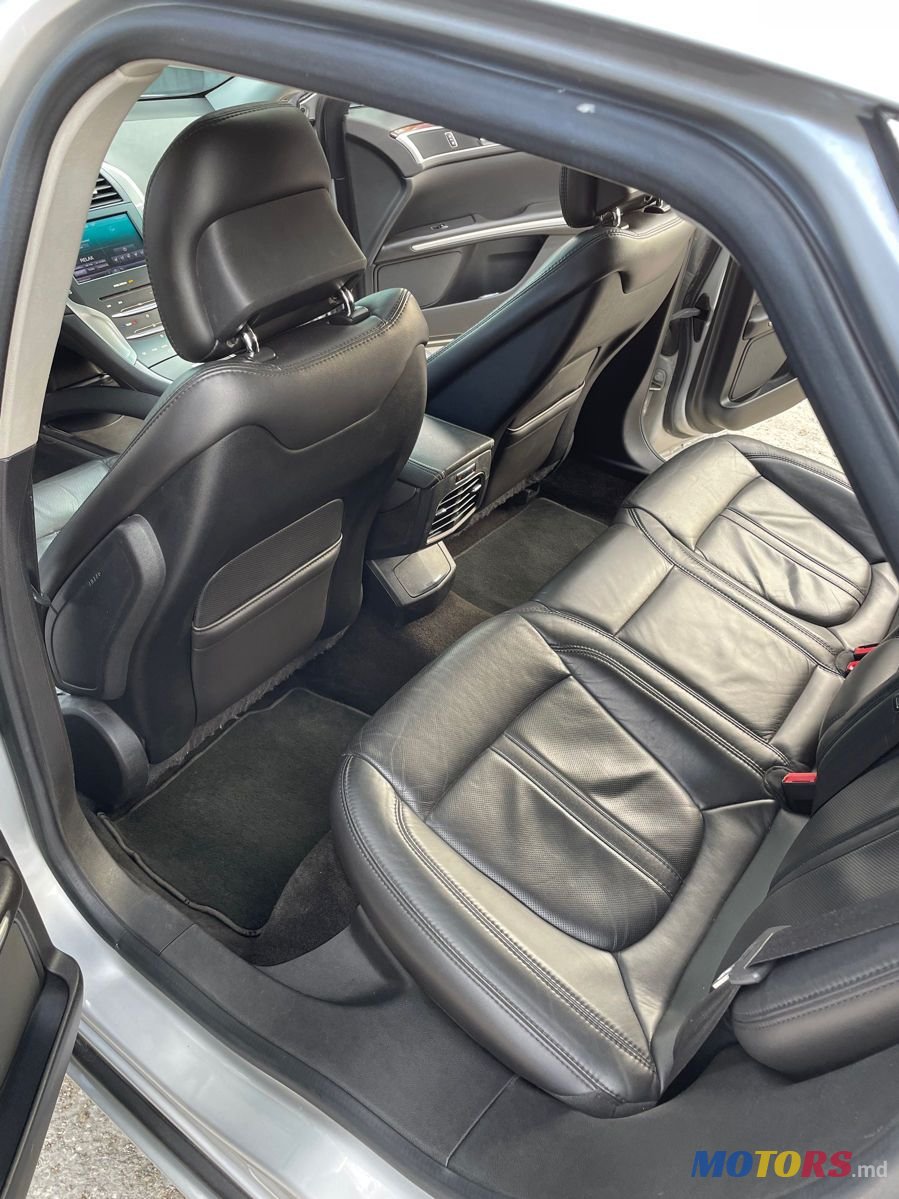 2014' Lincoln MKZ photo #4