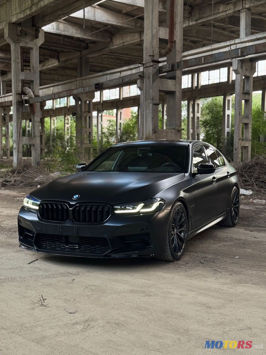 2023' BMW 5 Series photo #1