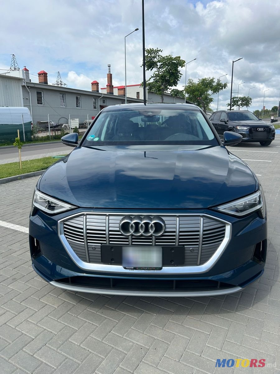 2019' Audi e-tron photo #1