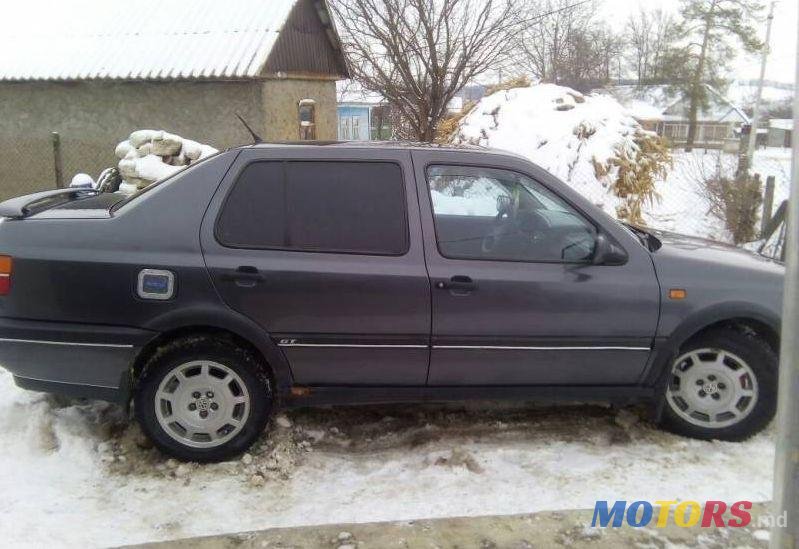 1992' Volkswagen Vento photo #1