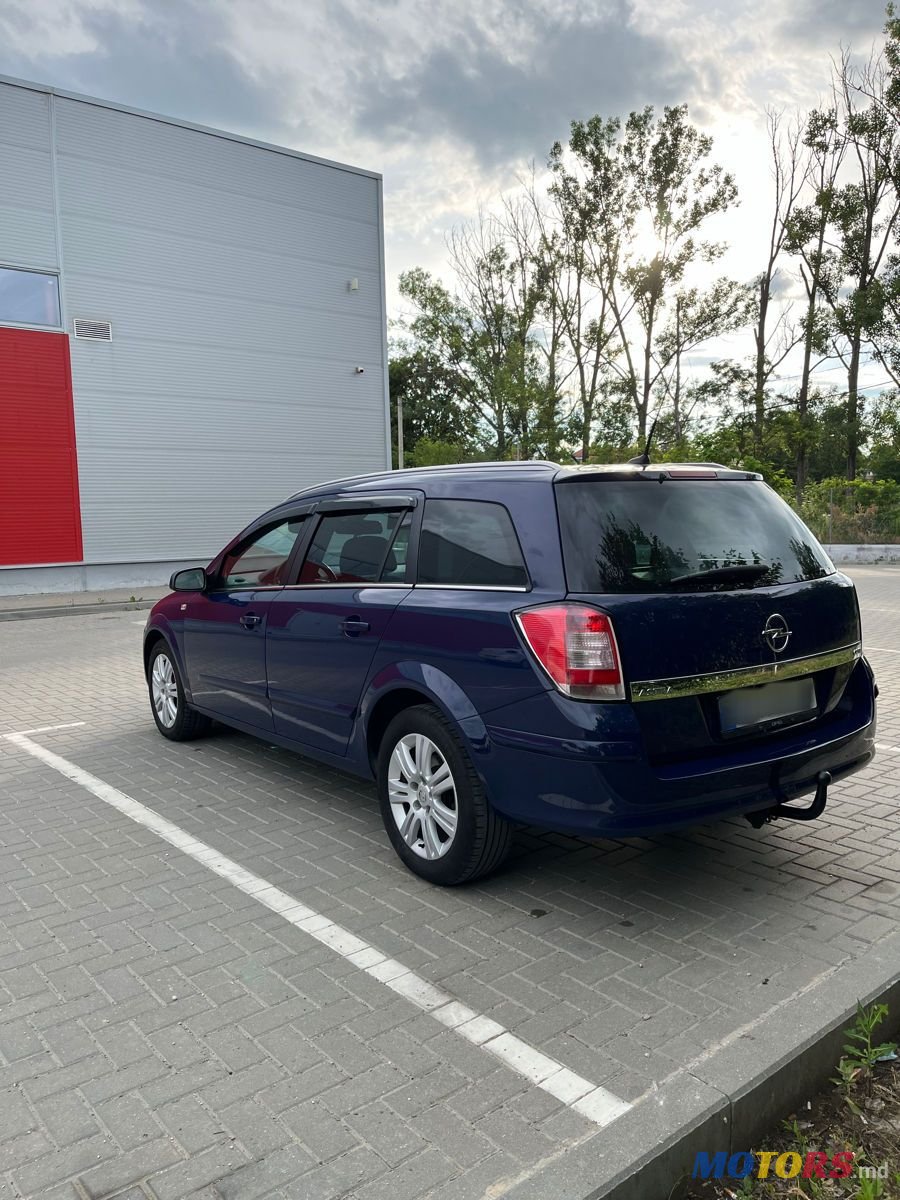 2007' Opel Astra photo #2