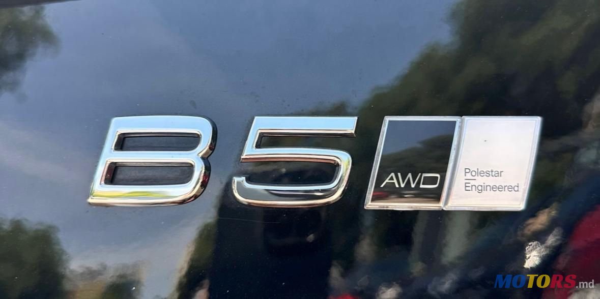 2021' Volvo XC90 photo #6